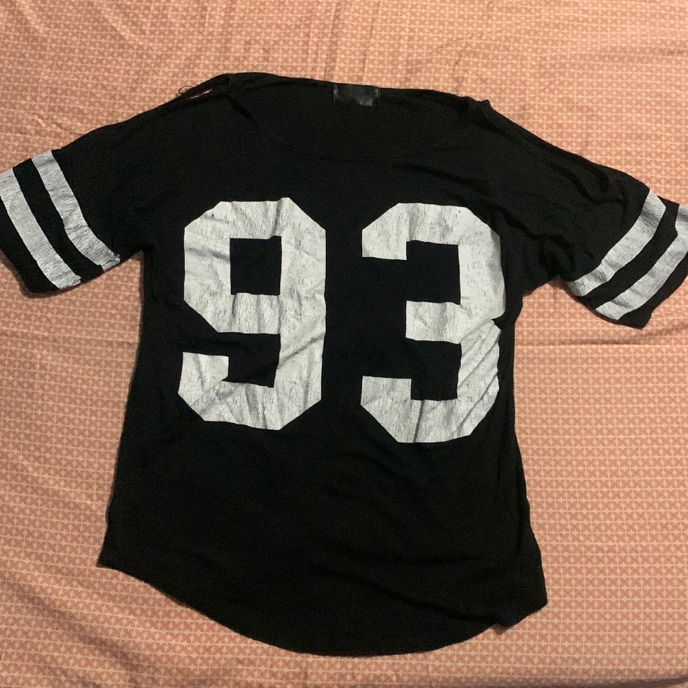Regular Tee